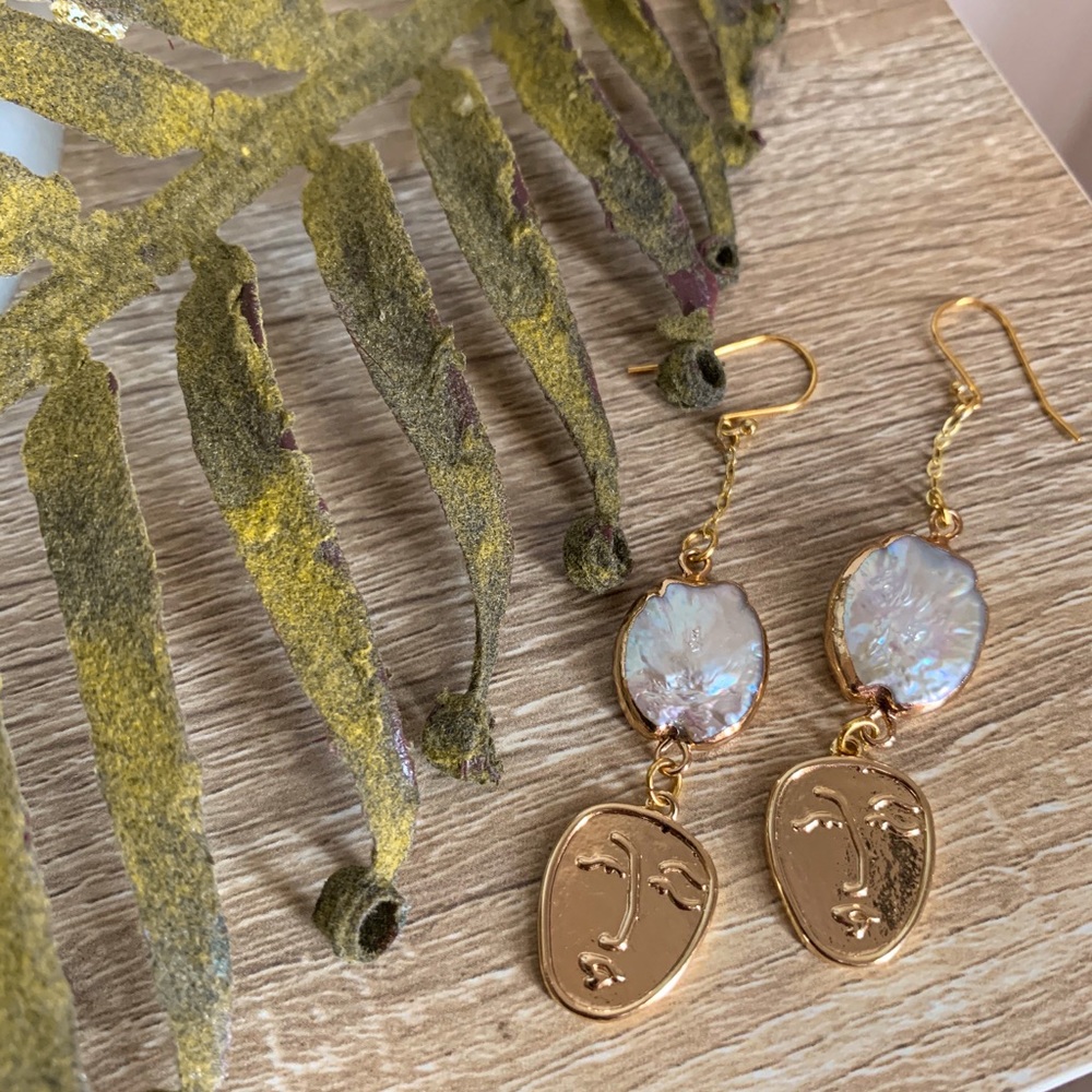 Handmade Pearl & Face earrings